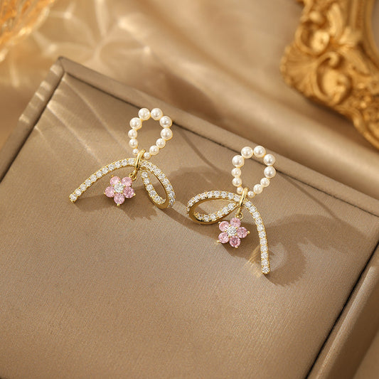 2025 Pearl Irregular Earrings: Light Luxury, Fashion Trend, Cold Style, Internet Celebrity