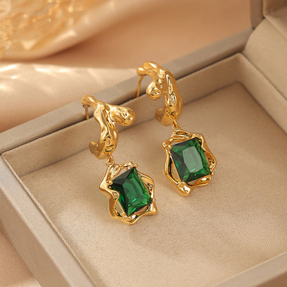 2025 Emerald Earrings: French Retro Design, Palace Style, Versatile